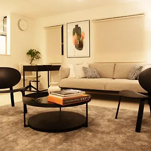 6 Mins To Walk Jr Okubo Station 1stop To Shinjuku Brand New Silent Stylish 3br Tokyo